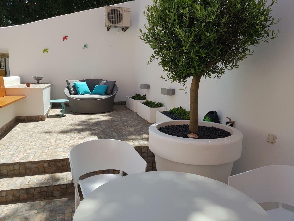 Castle Terrace Exclusive Apartment - Home By The Castle Apartment Lisabona Exterior foto